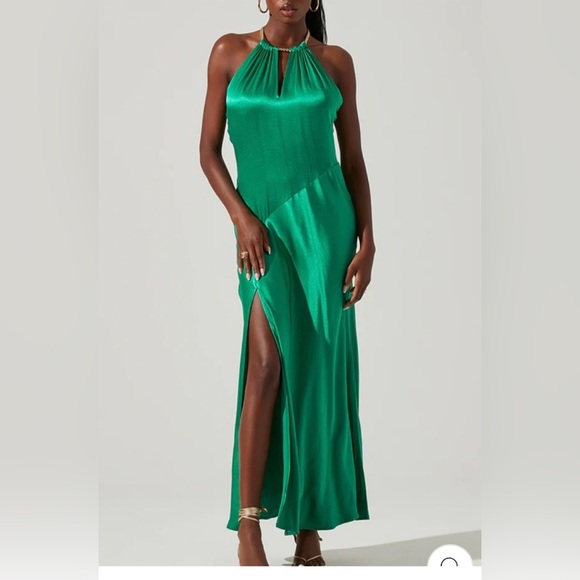 astr the label green halter dress ASTR the Label | Anita Halter Keyhole Midi Dress in Tropical Lime Floral